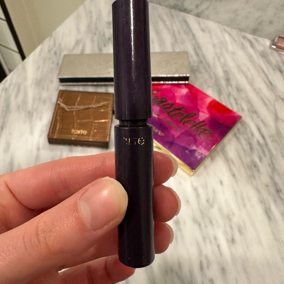 Everyday Makeup Lot - Picture 13 of 16